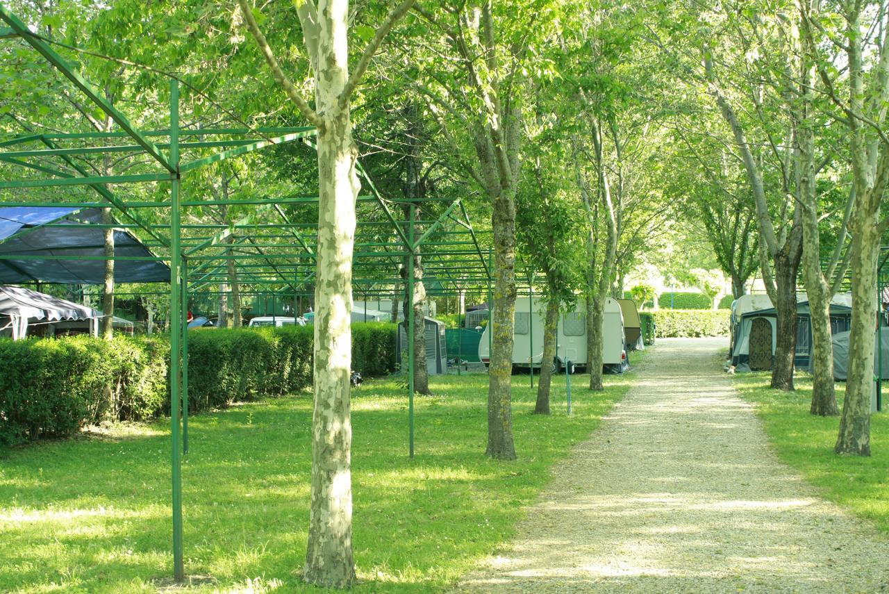 Camping El Pinajarro แอร์วาส ภายนอก รูปภาพ